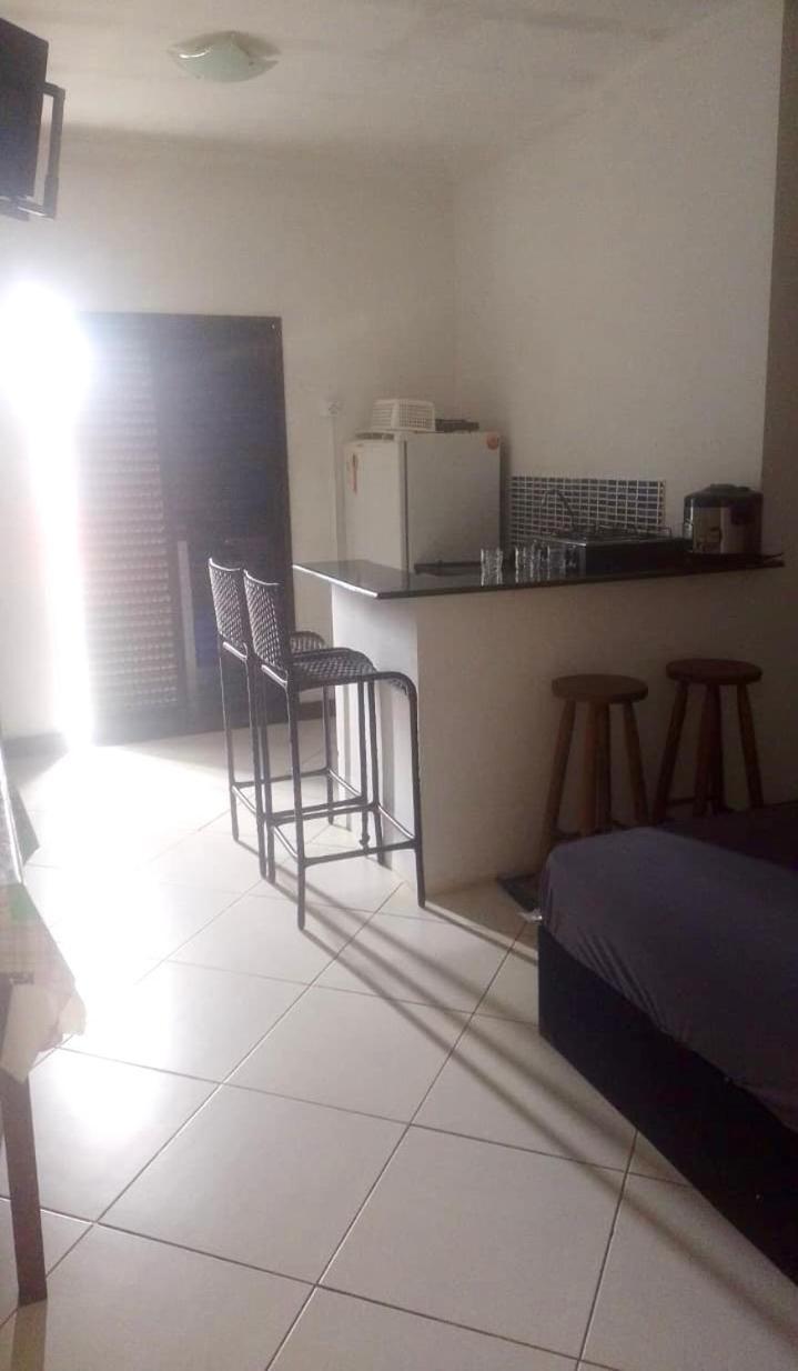 Toninhas 300 Mts Mar Apartman Ubatuba Kültér fotó